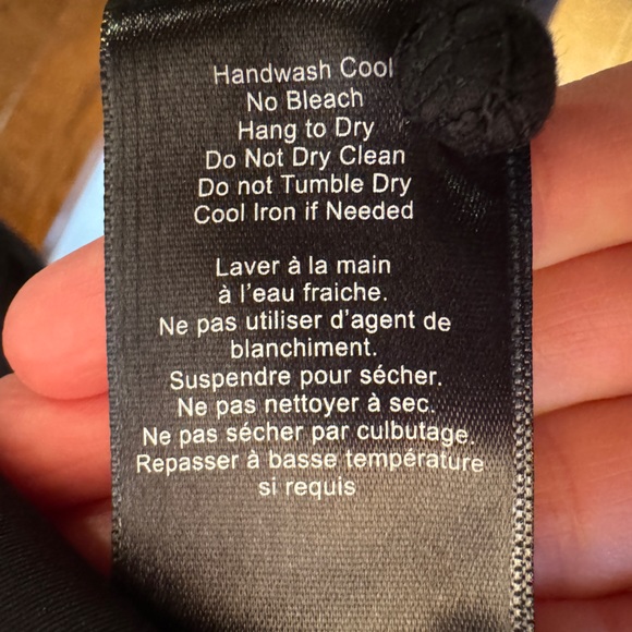 Aritzia lace strapless dress - black - Picture 6 of 7